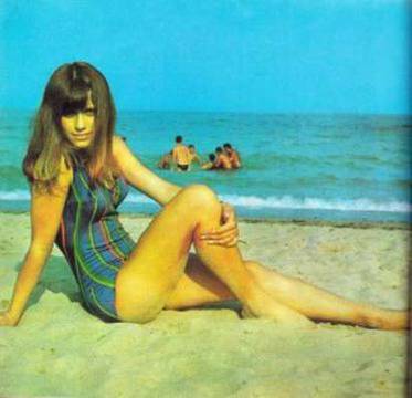 Вижте как изглеждаха жените по времето на социализма!