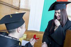 Студент предложи брак на приятелката си на дипломирането!