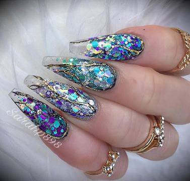 Идеи за Сребрист Маникюр