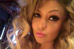 Адриана се пусна само по корона (гореща снимка)