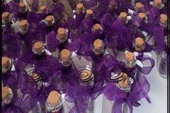 Сватбено подаръче шишенце Аметист с панделка над 20 броя