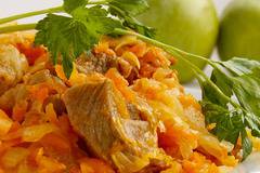 Свинско с кисело зеле