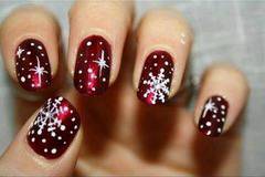 32 идеи за Коледен Празничен Маникюр