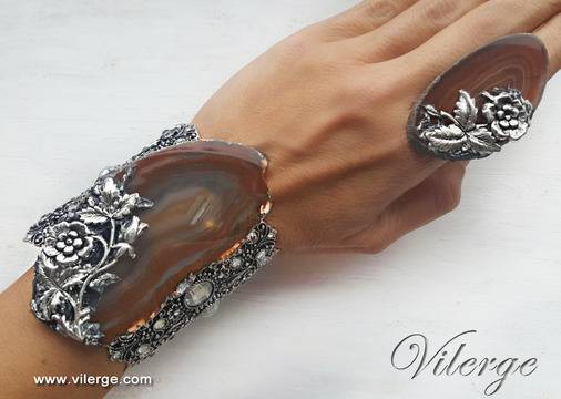 Лимитирана серия винтидж бижута за абитуриентски балове 2017