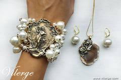 Модни тенденции в бижутата с дизайнерска колекция за бал 2017