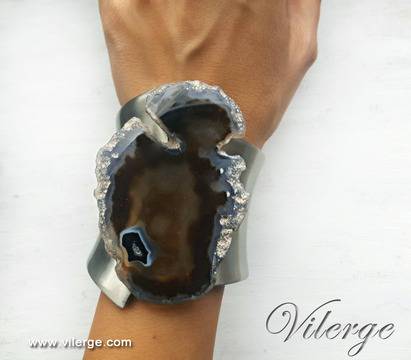 Дизайнерски ръчно изработени винтидж гривни за абитуриентки и балове