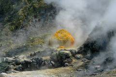 Опасно: Супервулканът Кампи Флегрей край Неапол се събуди