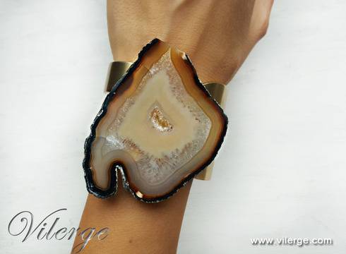 Идеи за романтични подаръци с луксозни гривни за Св. Валентин