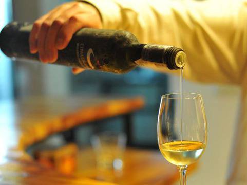 Разкриха какви болести лекуват различните видове ракия!