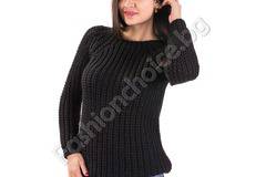 Страхотен зимен дамски пуловер в четири актуални десена