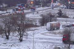 АКТУАЛНАТА ПЪТНА ОБСТАНОВКА ВЪВ ВАРНА СУТРИНТА НА 31 ДЕКЕМВРИ НОВИНИТЕ САМО В СНИМКИ-РАЗЛИЧНИТЕ НОВИНИ