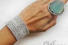 Лимитирана серия дизайнерски грини и винтидж бижута за Св. Валентин