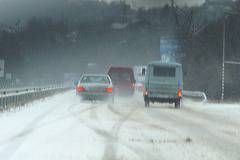 Властите: Ако не се налага, не пътувайте в Североизточна България