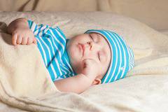 Магическа таблица ще ви покаже по колко часа трябва да спите, според възрастта!