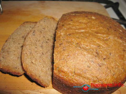 Хляб с ленено брашно и трици