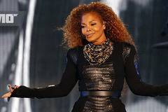 На 50 Джанет Джаксън роди първото си дете