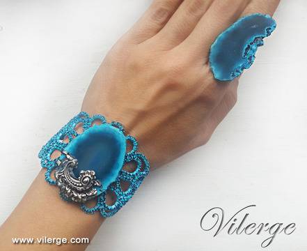 Колекция елегантни бижута за празника на влюбените Св. Валентин