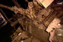 Двама астронавти излязоха в открития космос днес, на 6 януари 2017 г.