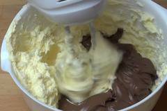 Най-лесния сладкиш, от който ще си оближете пръстите! БЕЗ печка, БЕЗ тесто и става за секунди!