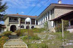 Знаете ли, че най-старият манастир в Европа се намира в България?