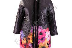 Разкошно дебело зимно макси яке в черно с големи цветя