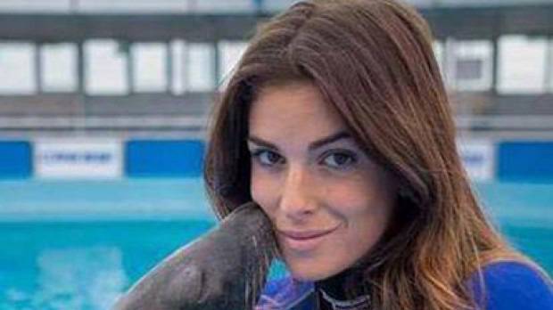 Екс-Мис Италия бе залята с киселина от гаджето си