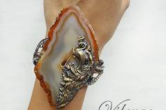 Елегантни бижута и винтидж гривни за празника Свети Валентин