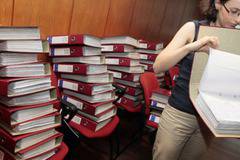 Администрацията пречи на бизнеса