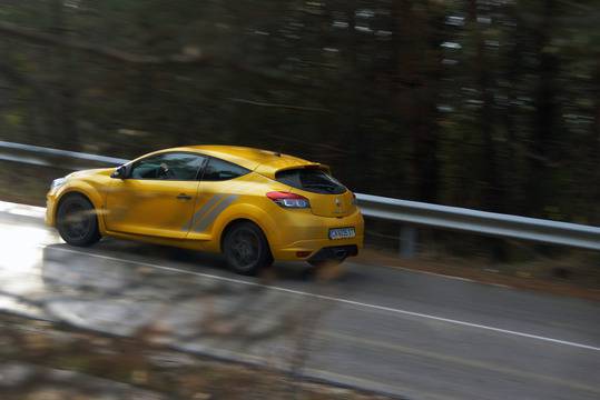 Това са най-любимите коли на българина за 2016 г.