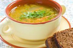 Тази супа е истинско природно чудо, по-мощно от всички антибиотици от аптеката! Вижте как да я приготвите!