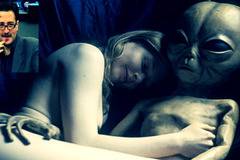 Извънземни върлуват из Царичина и забременяват местните жени!!!