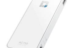 Рутер D-LINK Wi-Fi AC750 Portable Router and Charger