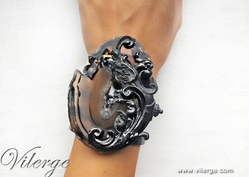 8 стилни идеи за луксозни дамски подаръци за жени с бижута