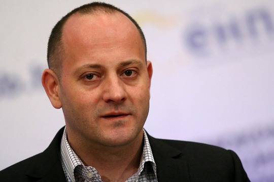 Радан Кънев обявява партия „Нова република“ на 4 февруари