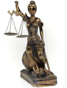 Статуетка на Темида – богинята на правосъдието – 35 см. Модел 8102-1801