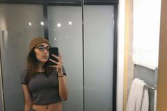 Тя си направи обикновено селфи и го качи в мрежата, като никога не е подозирала, че ще стане истински хит!