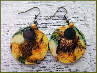 Дървени обеци техника декупаж Слънчогледи