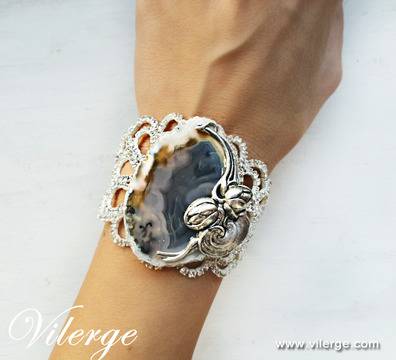 Модерни и секси бижута за празника на жената Осми март 2017-2018