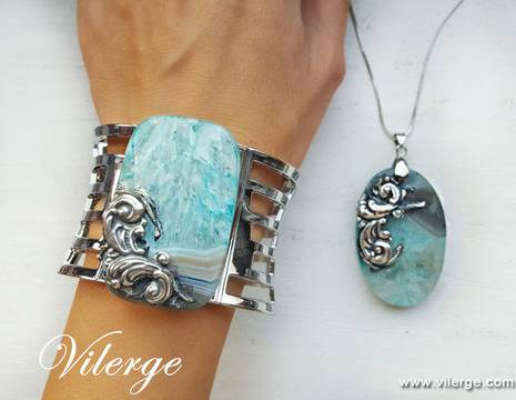 Дизайнерски бижута с естествени камъни за сезон пролет и лято 2017-2018