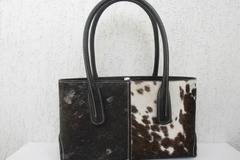 Дамска чанта от естествена телешка кожа с ест. косъм – Луксозни кожени изделия Dawson