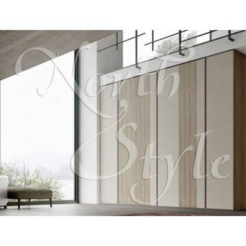 Гардероб с врати на панти в модерен стил, серия SUITE