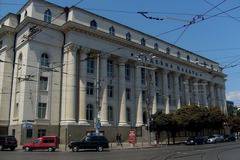 Хората искат дела срещу министри, но се съмняват в успеха им