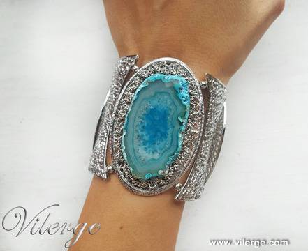 Елитна колекция дизайнерски гривни и бижута за пролет 2017