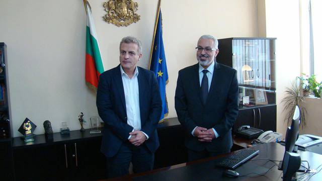 Д-р Семерджиев: Имаме философски различия с д-р Москов и това означава промени