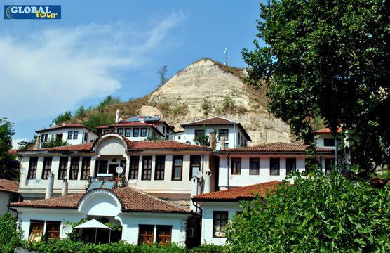 Двудневна екскурзия до Златолист, Роженски манастир, Мелник, Рупите и Рилски манастир