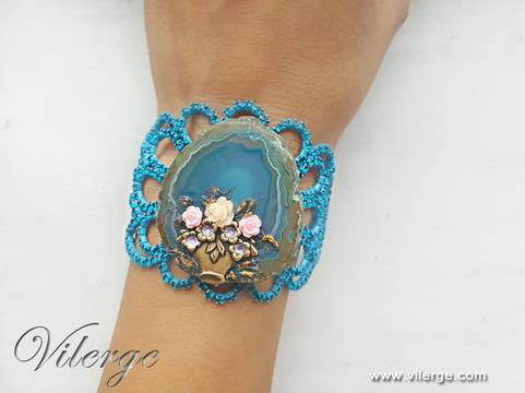 Пролетна колекция модни бижута и винтидж гривни за жени