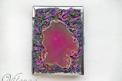 Елегантни дамски табакери за стилни жени с цигара