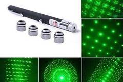 Мощен зелен лазер с пет различни приставки.