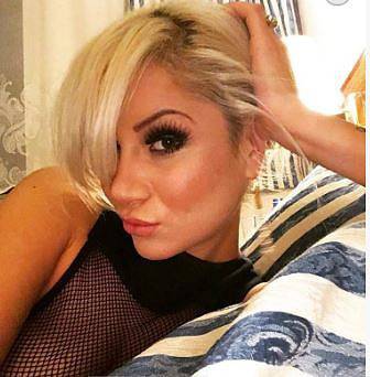 Скандална плеймейтка показа голо дупе (Снимка +18)