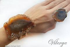 8 МАРТ с красиви бижута за елегантни жени и подаръци